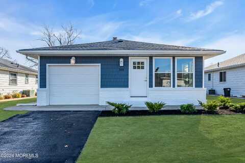 504 Jamaica Boulevard, Toms River, NJ 08757