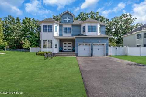8 Sarah Lane, Eatontown, NJ 07724