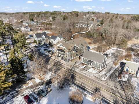 298 York Street, York, ME 03909