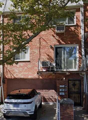 67-16 78 Street, Middle Village, NY 11379