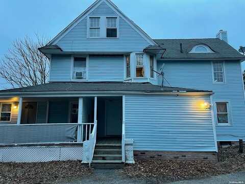 25 S Clinton Avenue, Bay Shore, NY 11706