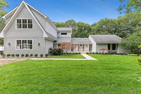 2 Herrick Lane, Southampton, NY 11968