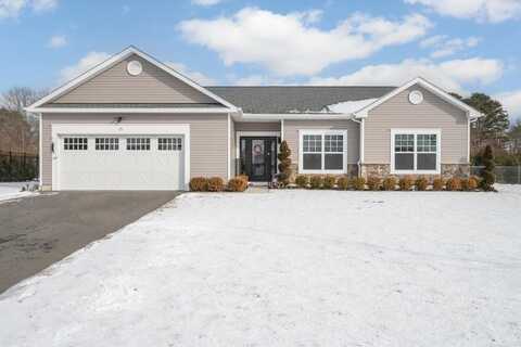 15 Pondview Circle, Shirley, NY 11967