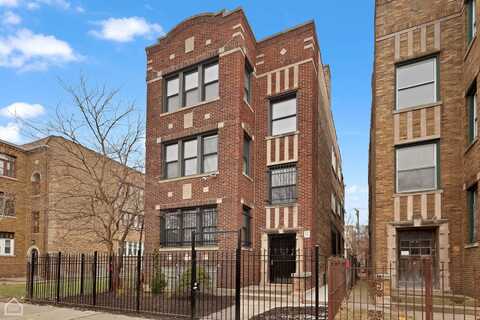 7821 S Yates Boulevard, Chicago, IL 60649