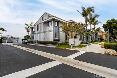 16842 Pacific Coast, Huntington Beach, CA 92649