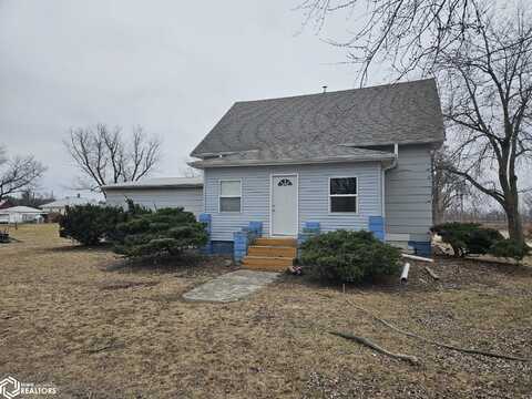 305 E Oak Street, Blakesburg, IA 52536