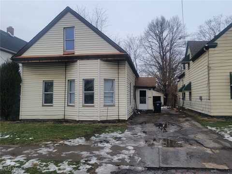 6825 Fullerton Avenue, Cleveland, OH 44105