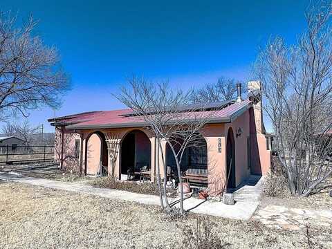 301 Airport Rd, Marathon, TX 79842