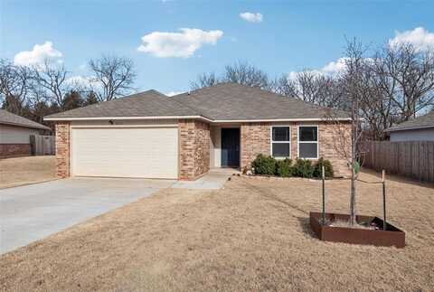 823 Twin Lakes Drive, Noble, OK 73068