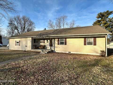 1845 S Grand Avenue, Carthage, MO 64836