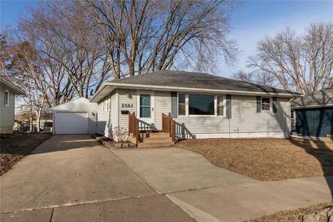 2561 11th Avenue NW, Rochester, MN 55901