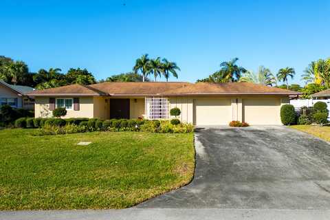 9731 Heather Circle W, Palm Beach Gardens, FL 33410