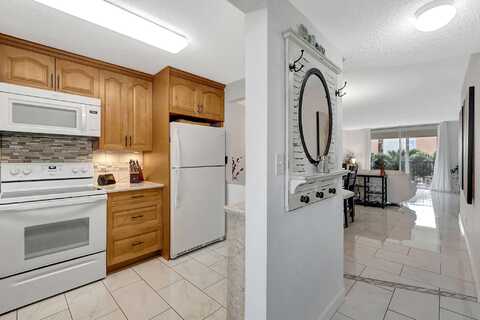 720 E Ocean Avenue, Boynton Beach, FL 33435