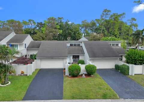 12813 Spinnaker Lane, Wellington, FL 33414
