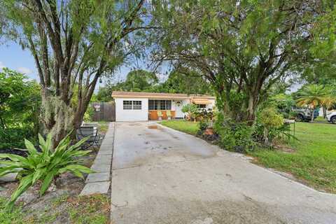 615 W Perry Street, Lantana, FL 33462