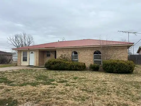 905 Ave D, Ballinger, TX 76821