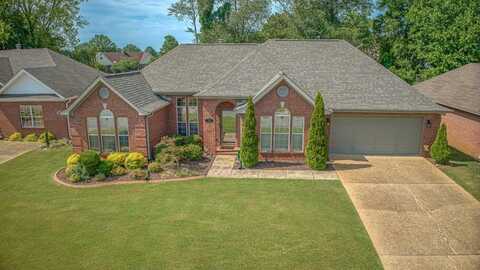 232 Woodcrest Dr, Florence, AL 35630