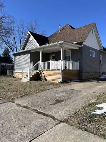 118 West 5th Street, Bicknell, IN 47512