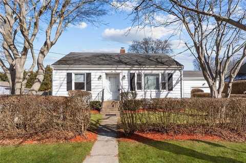 9 Beacon Terrace, Middletown, RI 02842