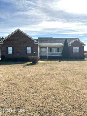 5642 Webb Lake Road, Elm City, NC 27822