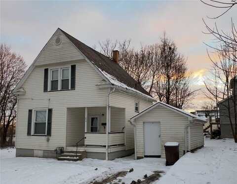 373 Wheeler Pl, Sharon, PA 16146