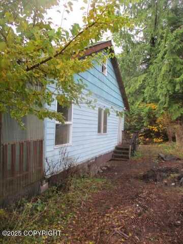 526 Hill Road, Ketchikan, AK 99901