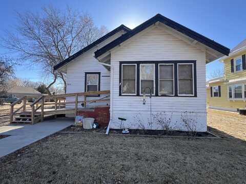 514 E 7th Avenue, Redfield, SD 57469