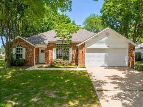 1678 Oxford PL, Springdale, AR 72764