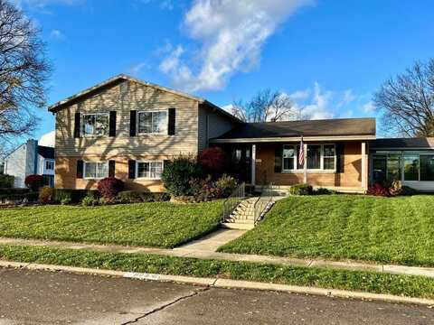 800 Medford Drive, Springfield, OH 45503