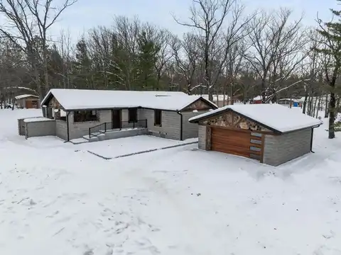 582 Eagle Nest Road, Indian River, MI 49749