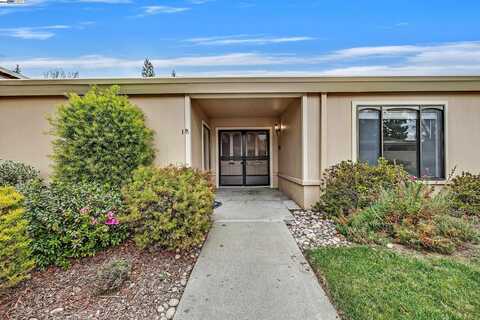 1580 Golden Rain Rd, Walnut Creek, CA 94595