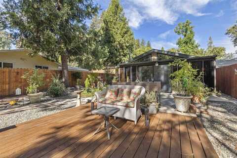 16503 Creekside, Sonora, CA 95370