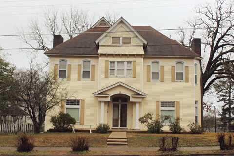 663 Prospect Avenue, Hot Springs National Park, AR 71901