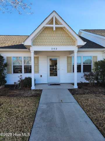 203 Pirates Landing Drive, Beaufort, NC 28516