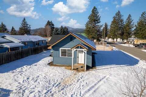 32489 7th Ave, Spirit Lake, ID 83869