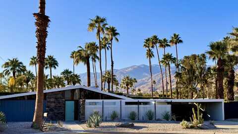 1872 Aquanetta Circle, Palm Springs, CA 92264