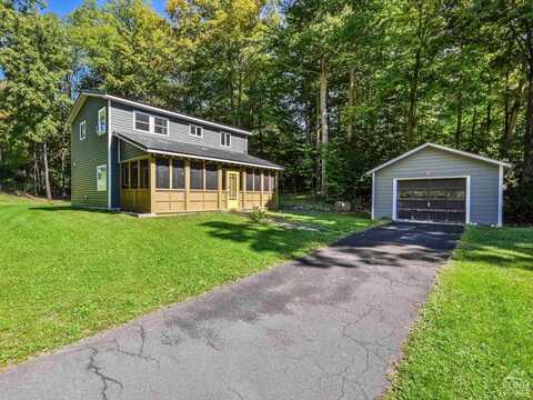 16 Ingalside Road, Greenville, NY 12083