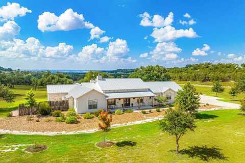 42 Coyote Run, Fredericksburg, TX 78624