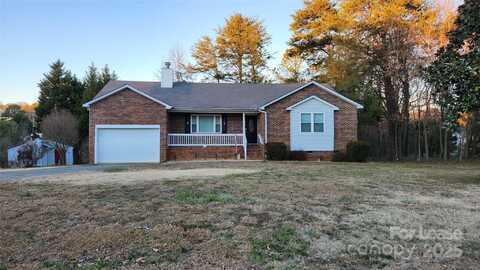 7505 Sarah Drive, Denver, NC 28037