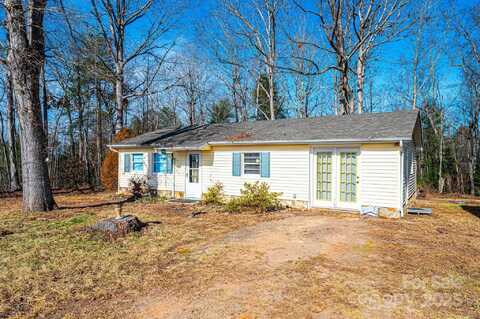 2936 Deal Lane, Hudson, NC 28638