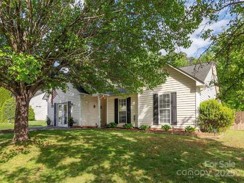 110 Hawks Nest Drive, Fletcher, NC 28732