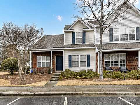 17105 Greenlawn Hills Court, Charlotte, NC 28213