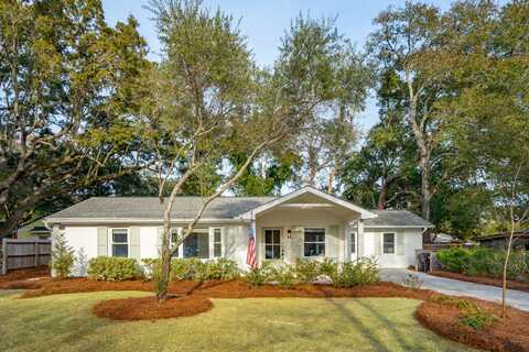 1448 Pocahontas Street, Mount Pleasant, SC 29464