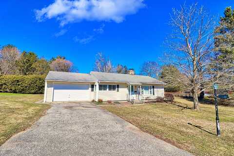 10 Taft Circle, Watertown, CT 06795