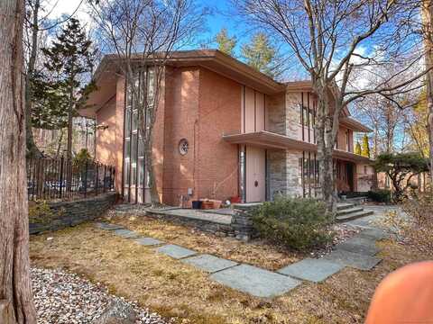 70 High Ridge Road, West Hartford, CT 06117