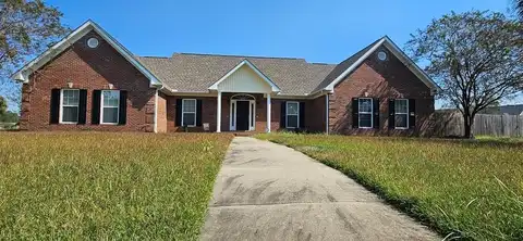 104 Huntington Drive, Headland, AL 36345