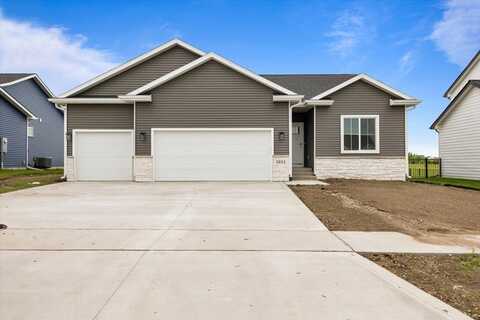 1011 NW Jackson Drive, Ankeny, IA 50023