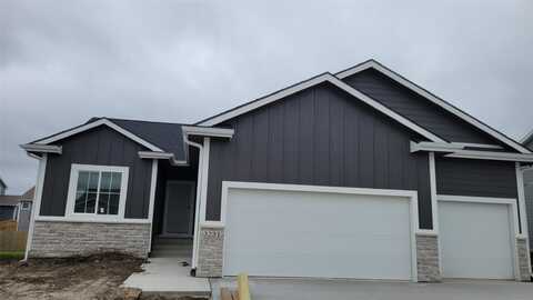 3231 NW 27th Circle, Ankeny, IA 50023