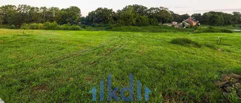 5815 Rose Circle, Des Moines, IA 50321