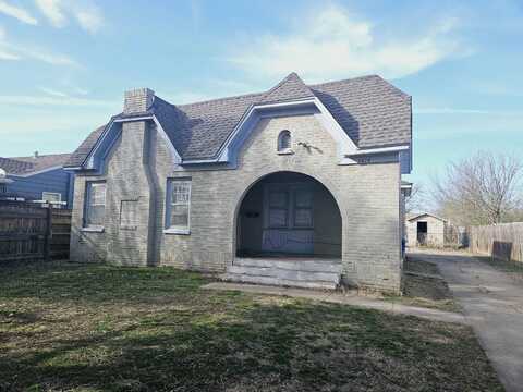 1614 E Pine, Enid, OK 73701